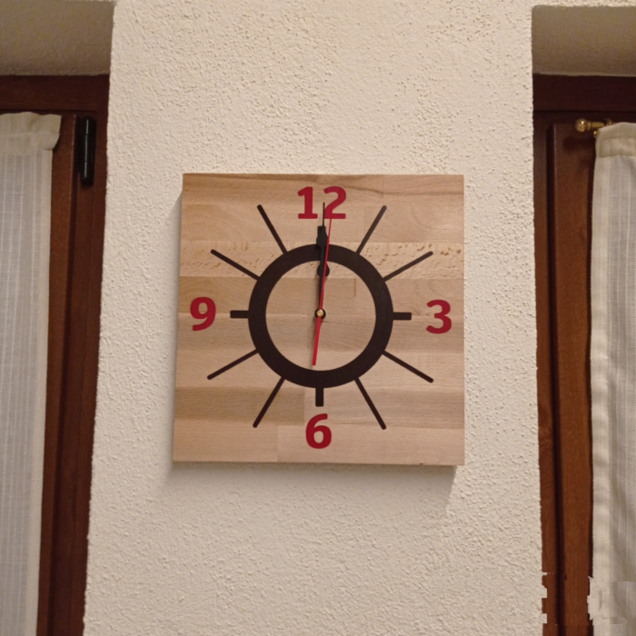 orologio da partete in legno